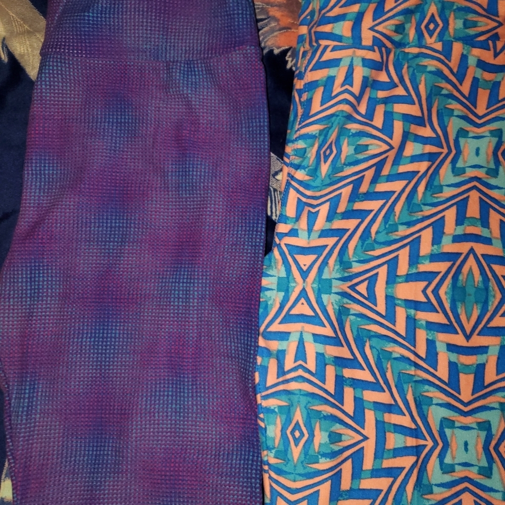 2 pairs of Leggings